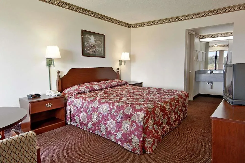 Rodeway Inn Concord