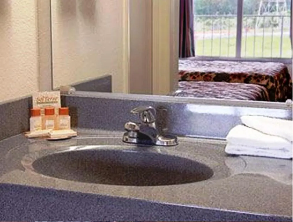 Rodeway Inn Concord